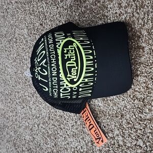 Von Dutch - BNWT - hat